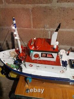 Large remote control fishing boat