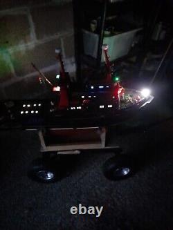 Large remote control tug boat