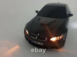 BMW M3 Voiture Télécommandée Radio Commandée à LED Noires à l'Échelle 1/24, Sous Licence Officielle