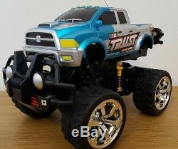 Monster Truck Off Road 360 Stunt Wheelies Rechargeable Radio Distance De Voiture De Contrôle