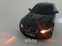 Voiture radiocommandée officielle sous licence BMW M3 noire avec lumières LED à l'échelle 1/24
